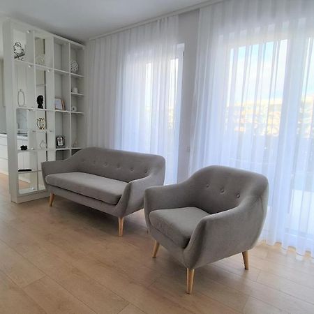 Sara Apartment Орадеа Екстериор снимка