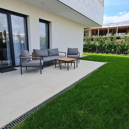 Sara Apartment Орадеа Екстериор снимка