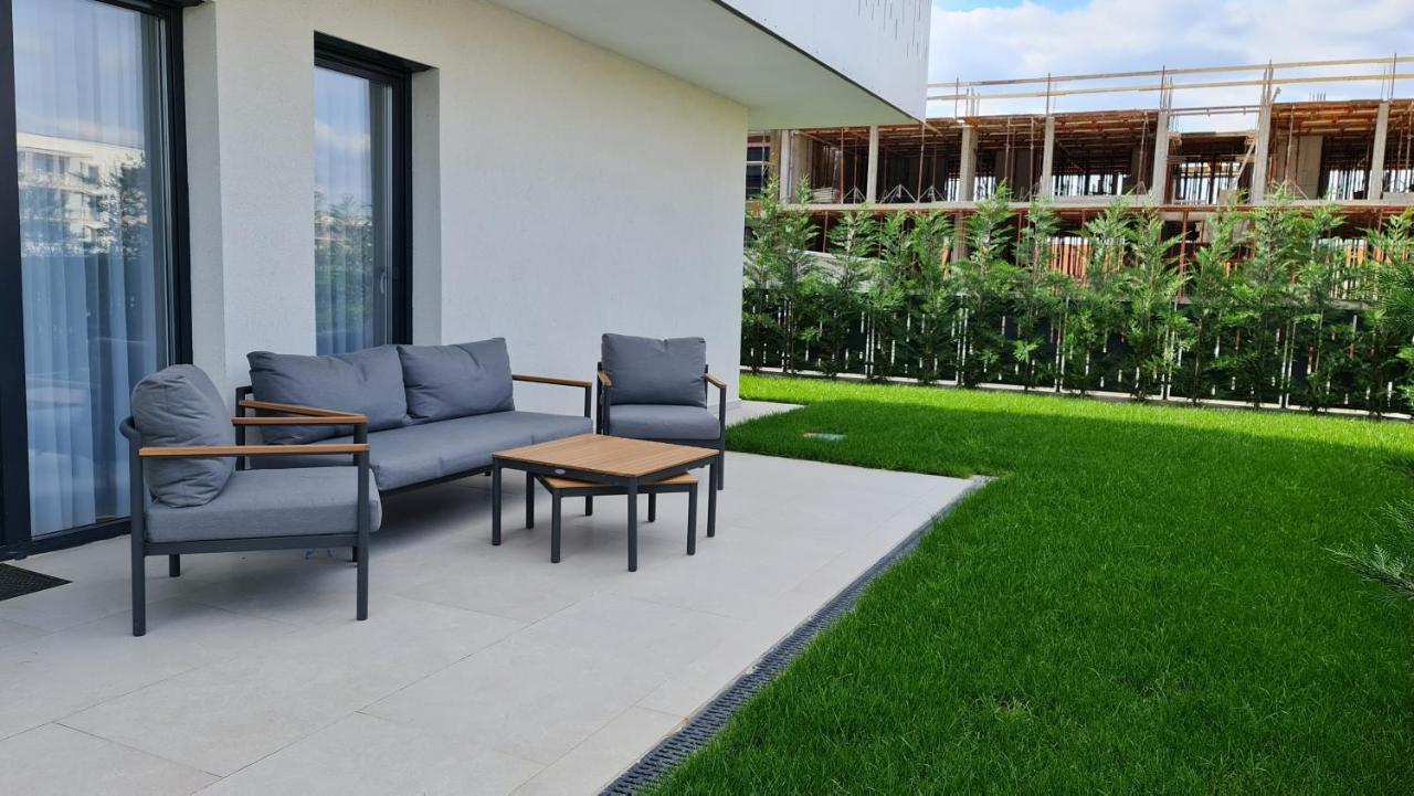 Sara Apartment Орадеа Екстериор снимка
