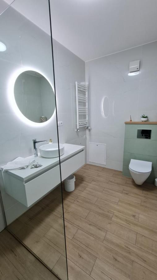 Sara Apartment Орадеа Екстериор снимка