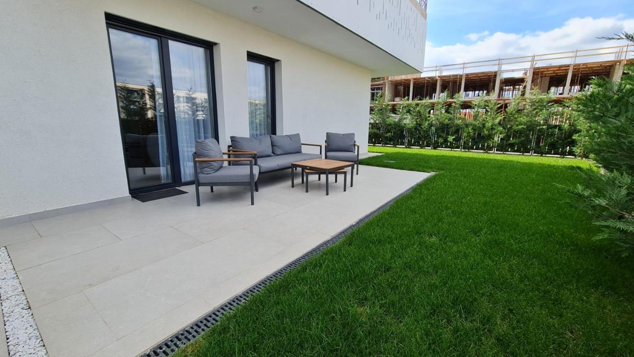 Sara Apartment Орадеа Екстериор снимка